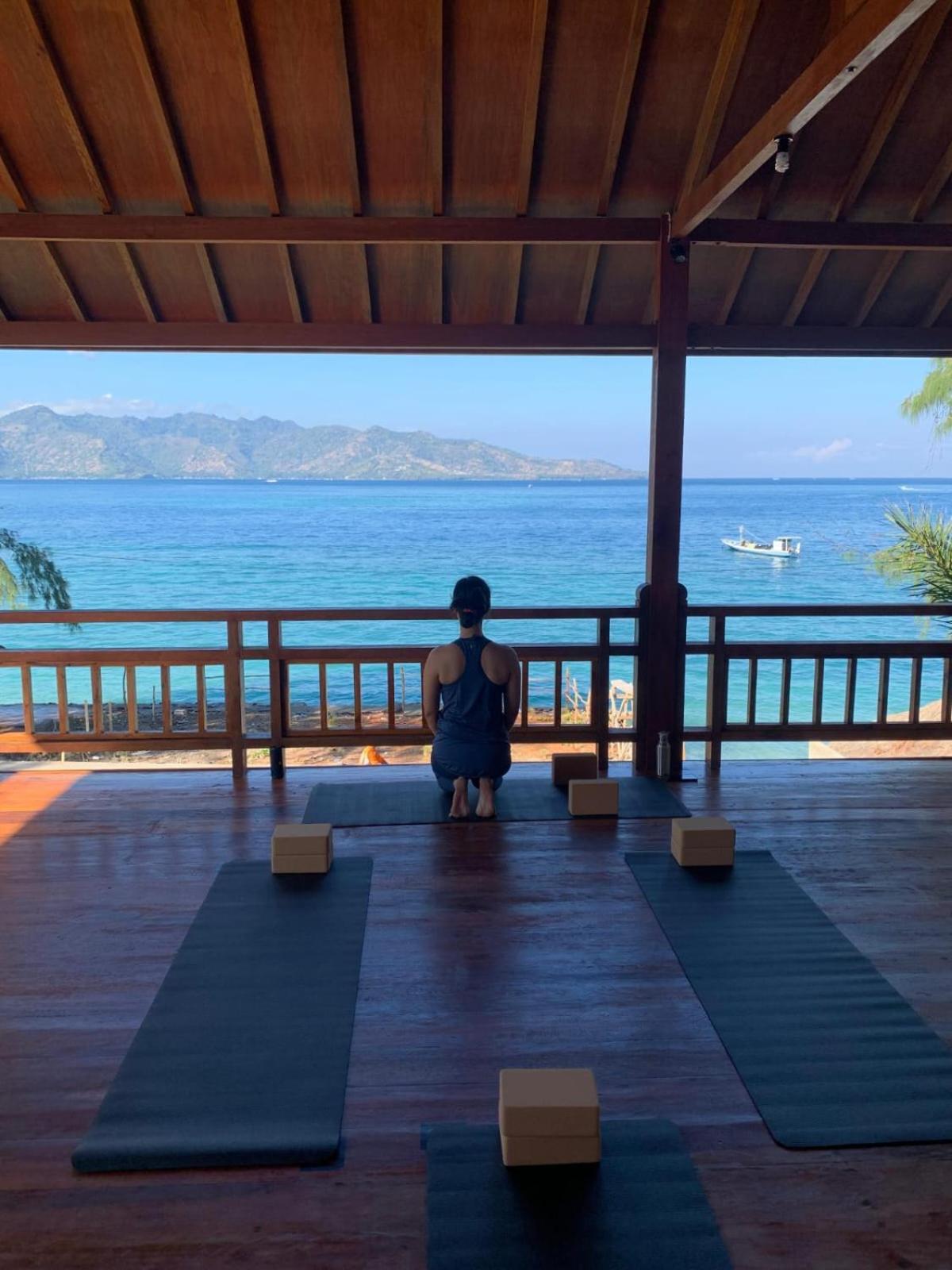 Flowers & Fire Yoga Garden Gili Air Eksteriør billede
