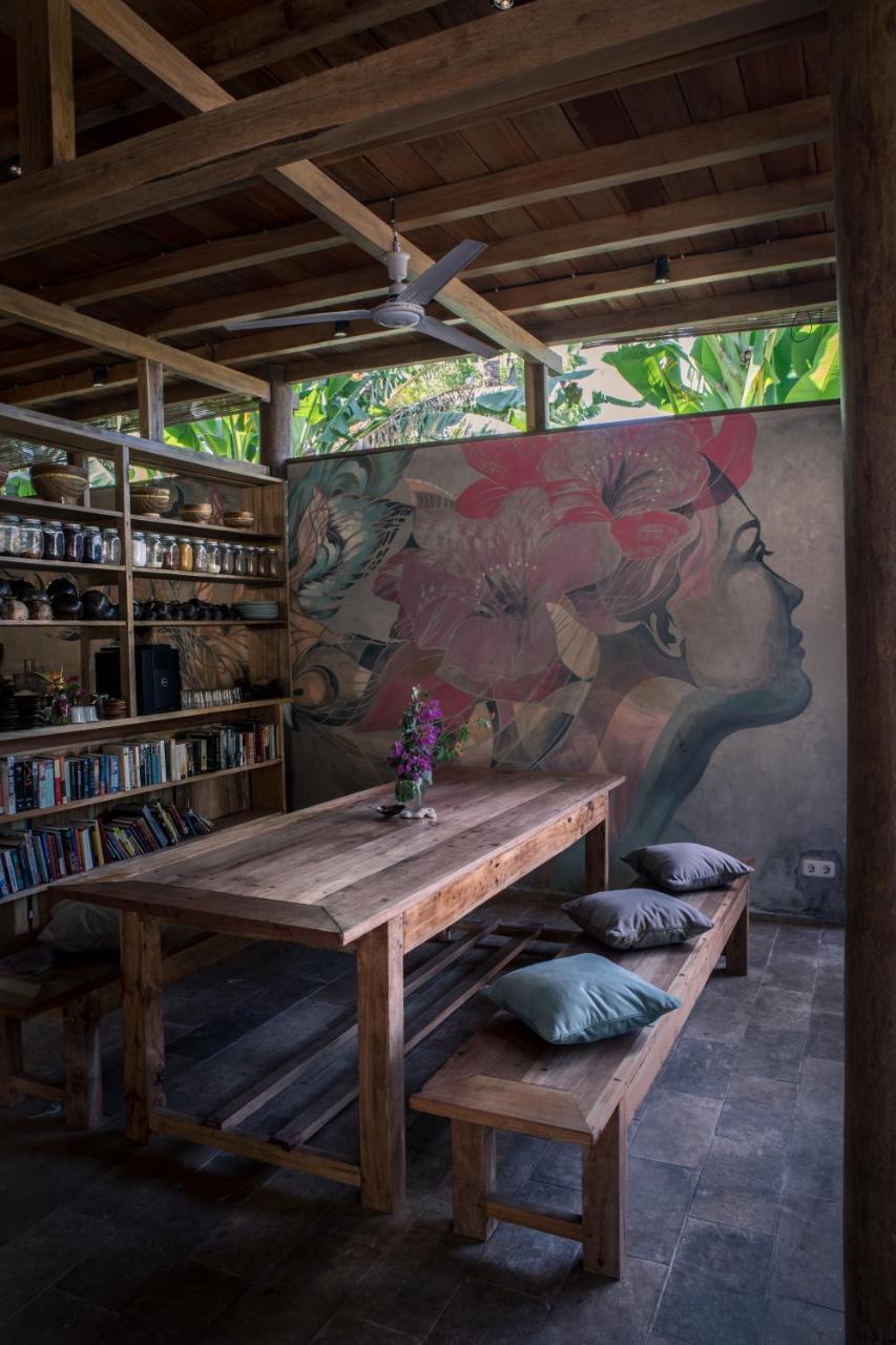 Flowers & Fire Yoga Garden Gili Air Eksteriør billede