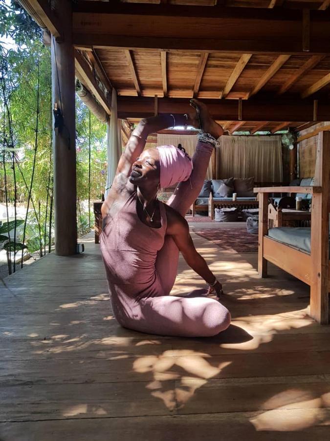 Flowers & Fire Yoga Garden Gili Air Eksteriør billede